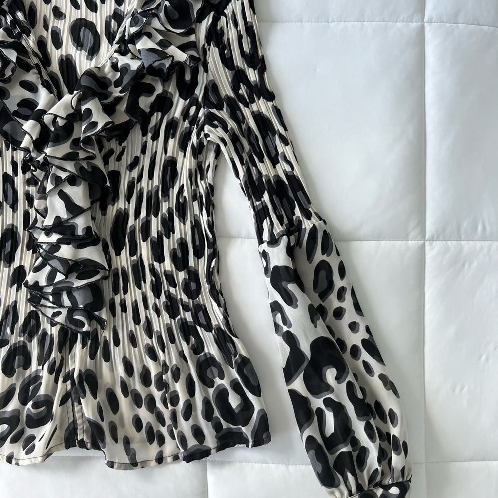 Sunny Leigh Blouse - Picture 8 of 8